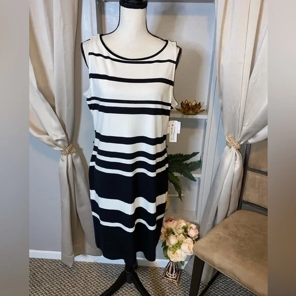 NWT 16 Liz Claiborne Black White Stripes Back Zip Belt Loops Sleeveless Dress - Picture 1 of 16